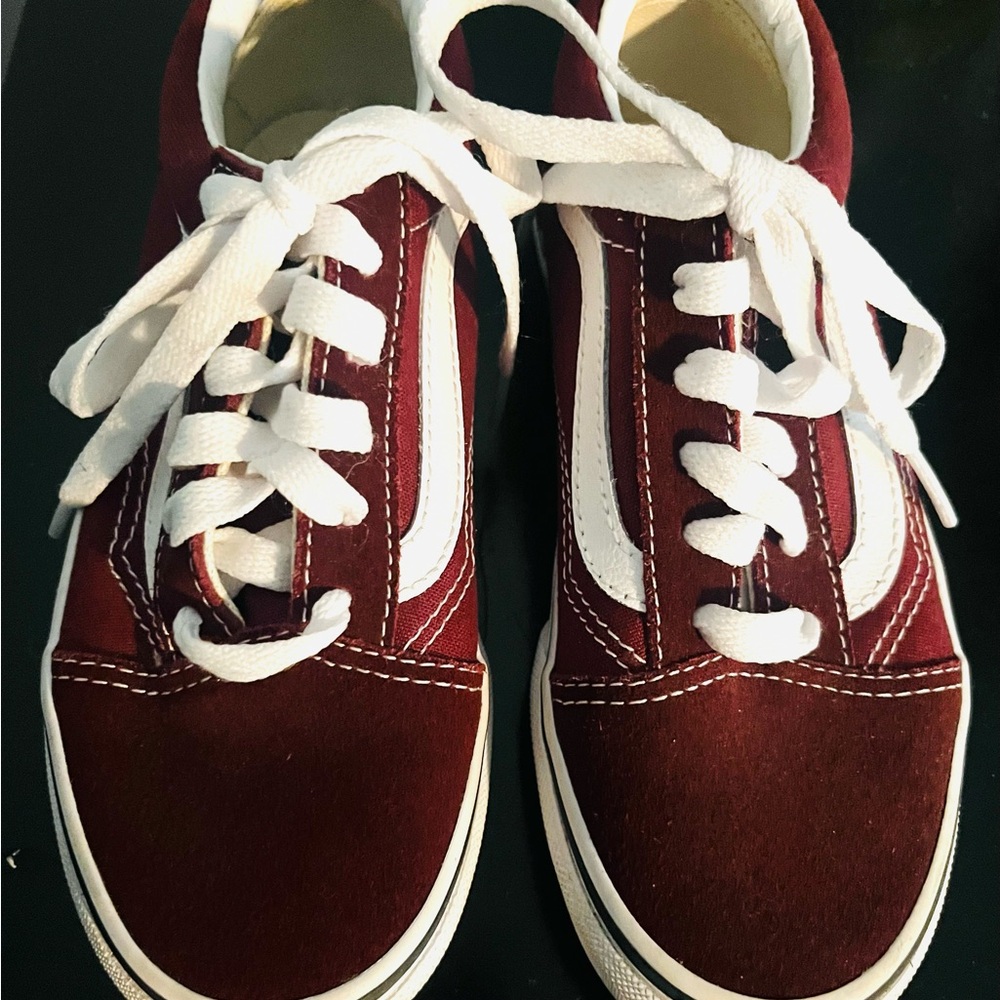 Vans Kids Sneakers in Burgundy and White